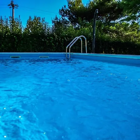 With Swimming Pool - 7356 * Pula