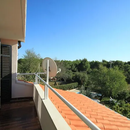 Apartments With Swimming Pool Pula - 7356 Apartment Pula