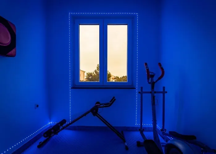 아파트 With Swimming Pool - 7356